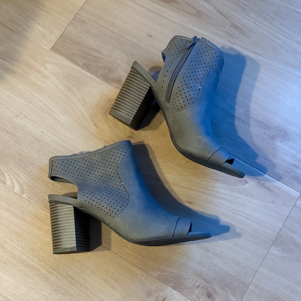 a.n.a Gray Peep-Toe Heeled Boots